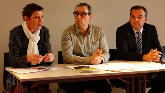 Marie-Agnès Petit, présidente de la Maison départementale du tourisme, Jean-Luc Dolleans, président des Logis de la Haute-Loire et Fabrice Galland, vice-président national.
