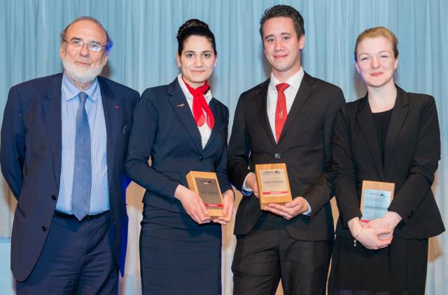 de g à d : Jean-Pierre Blanc, directeur général des Cafés Malongo, Leonor Ribeiro, Julien Raussin et Camille Ricarde.