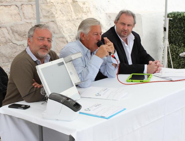 A cette occasion, René Colomban, président de la FNPR, accompagné de Jean-Claude Moreu, président de l'AEPP, a présenté deux nouveaux partenaires de la Fédération, ePack Hygiène (ici Yves Rallon, le dirigeant) et In The Box.