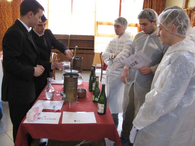 Atelier culinaire avec conception de 4 recettes : croustillant d'asperges vertes, jambon braisé aux pommes et au miel