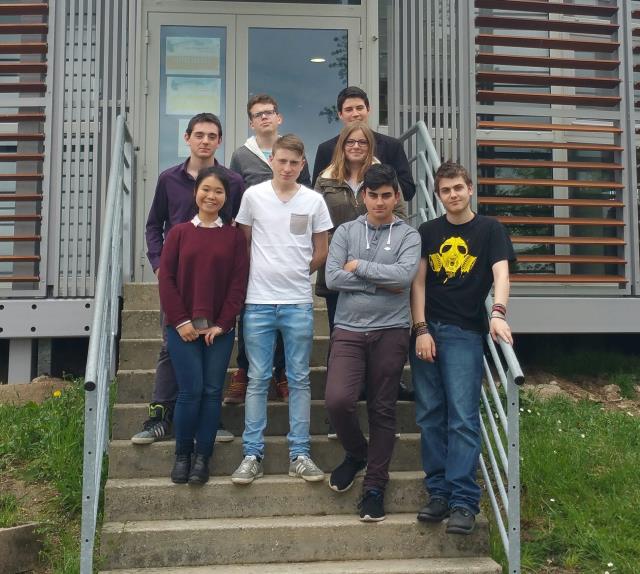 Il s'agissait d'une première initiative pour ces sections: 9 élèves volontaires de première bac pro (3 cuisiniers et 6 serveurs)
