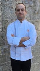 Nicolas Pierantoni, nouveau chef de l'Hostellerie de l'Abbaye de la Celle, dont il fait l'ouverture...