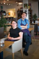 Alxandre Nagy et sa jeune équipe s'installent dans une ambiance toujours bistrotière, mais en zone...