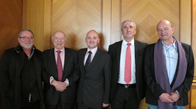 Le nouveau bureau de l'Umihra -presque complet : de g à d : D. Antoine, J. Prunet, L. Barthélemy le président,  JJ Ernandorena, le président sortant, A. Bretelle