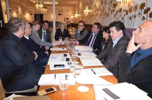 De gauche à droite : Bernard Boutboul, Thierry Guérin, Mélina Allair, Albert Boronat i Miró, Corinne Menegaux, Pierre Lambinon, Sébastien Sanjou, Brigitte Cantaloube, Frédéric Vardon et Jérôme Crépatte.