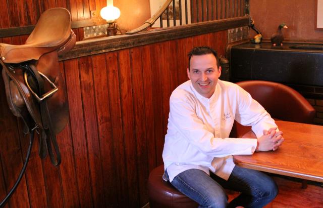 A 35 ans, Ludovic Le Forestier vient de récupérer l'étoile perdue par son prédécesseur au restaurant Le Montaigu, sur le Domaine de La Bretesche, à Missillac (44).