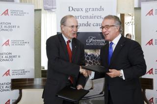 De gauche à droite : Son Excellence Bernard Fautrier et Xavier F. Rugeroni.