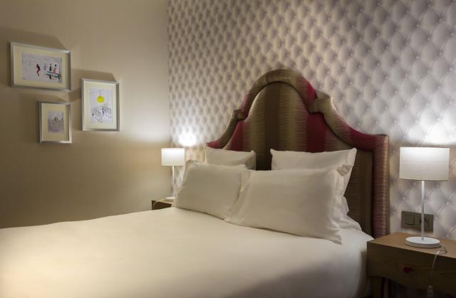 Chambre Radieuse, hôtel la Parizienne.
