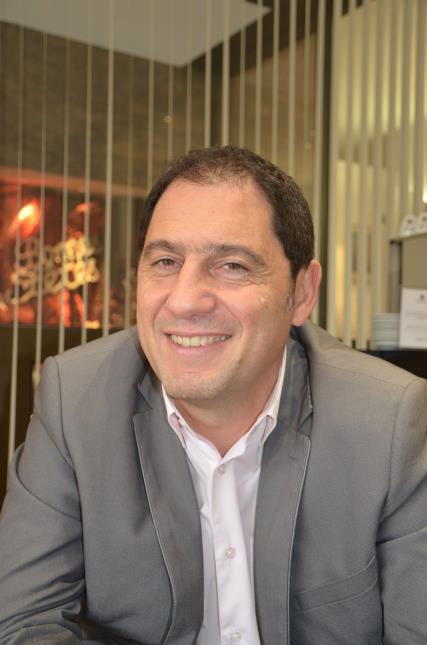 Cyril Sarrasi, propriétaire de l'un des plus anciens hôtels grenoblois, l'Hôtel d'Angleterre, a été élu président du Club Hôtelier Grenoble Alpes Dauphiné