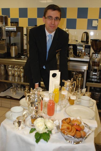 'Le room service, c'est gérer un trois en un : le minibar, les prestations d'accueil en chambre que l'on nomme les 'amenities' et les commandes de repas.'