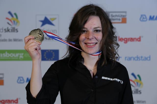 Laura Meyer (21 ans, Midi-Pyrénées) a remporté la première place de la WorldSkills compétition, catégorie sommellerie.