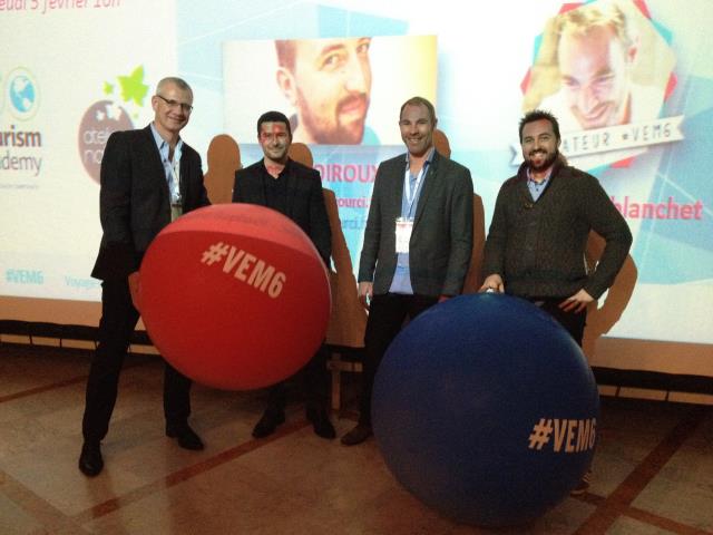 Benoit Dudrague (à g.) a tenu une conférence lors du salon Voyage en Multimédia à Saint-Raphaël, en compagnie de Cédric Chabry, Agence Interactiv, Ludovic Dublanchet, Consultant, Léo Poiroux, agence Raccourci Interactiv.