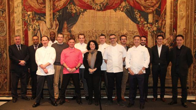 Sylvie Bermann, Ambassadeur de France au Royaume-Uni (milieu) a invité les chefs de cuisine participants à la journée Goût de France/Good France le 3 mars dernier lors d'un cocktail à la résidence de l'Ambassade. Une quinzaine d'entre eux étaient présents