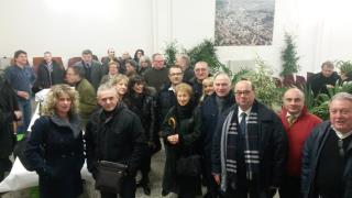 Les membres de la CPIH 65 au terme de l'assemblée générale 2015. Gérard Guy, écharpe à rayures avec...