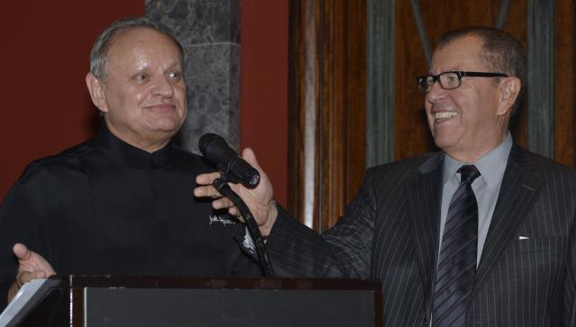 Joël Robuchon, président de l'édition 2014 d'Agecotel, et Paul Obadia, directeur général d'Agecotel, lors de la présentation du salon.