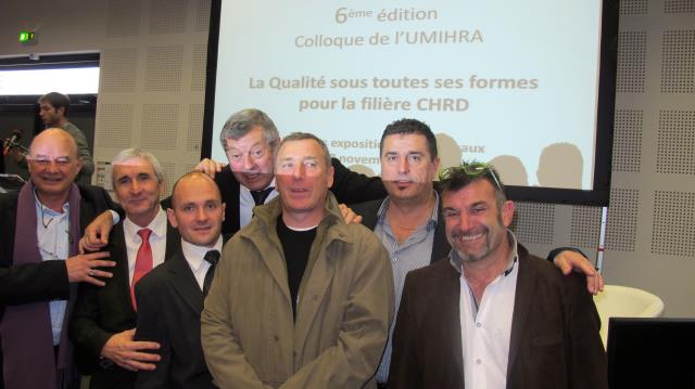 Un Colloque qui a permis au président confédéral de l'Umih Roland Heguy, ( 1e à gauche rang du fond) de retrouver ses troupes : à ses côtés Yves Larrouture, président Umih Béarn, et au 1e rang de g à d, Alain Bretelle, vice-président Umih 47, J.J Ernandor