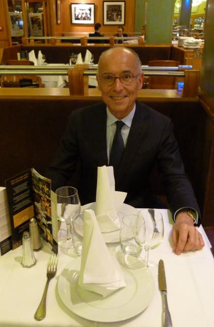 Hervé Fleury : 'S'il ne saurait y avoir de bonne cuisine sans de bons produits, on perd souvent le plaisir en ignorant les rites et les symboles de la table'.