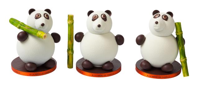 Panda et son bambou.