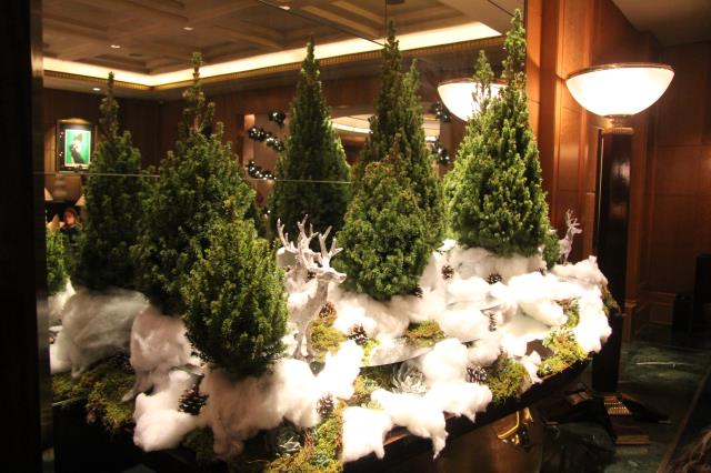 Le Sofitel a opté pour une décoration complète, allant du hall d'accueil à la réception.