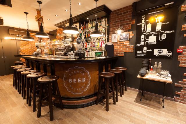 Le bar.