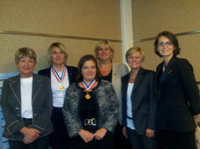 De gche à dte : Nicole Spitz, présidente de classe, Marie Fleur Raynard, MOF 2011, Gaelle Bretaut, MOF 2007, Corinne Veyssière, présidente nationale AGGH, Régine Davroux, professeur d'hébergement et vice-présidente de classe, et Sandrine Koujoumji, MOF 20