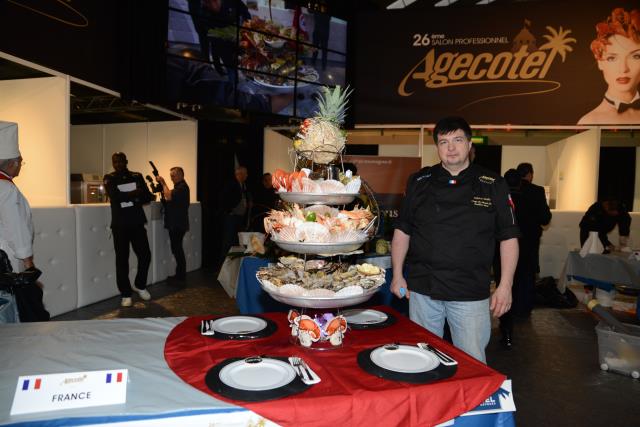 Fabrice Sibilia, qui représentait la France, a remporté dimanche la Coupe du monde des Ecaillers organisée dans le cadre d'Agecotel.