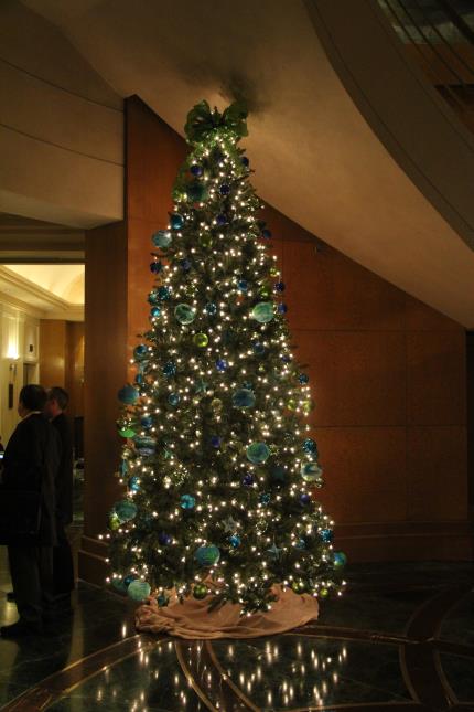 Le Sofitel ne déroge pas non plus à la tradition du sapin.