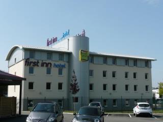 Le First Inn des Ulis compte 63 chambres.