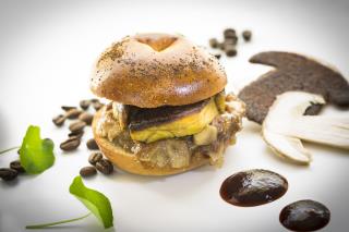 Le Burger gourmand, ketchup de café.