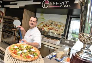 Pour Bruno Bertrand, le secret d'une bonne pizza est avant tout lié à la qualité et à la sélection...