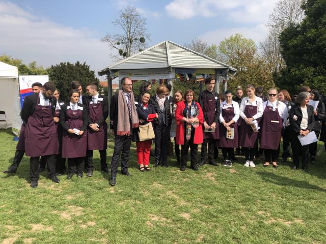 inauguration de l'épicerie fine éphémère avec les écoles espagnole et lettone