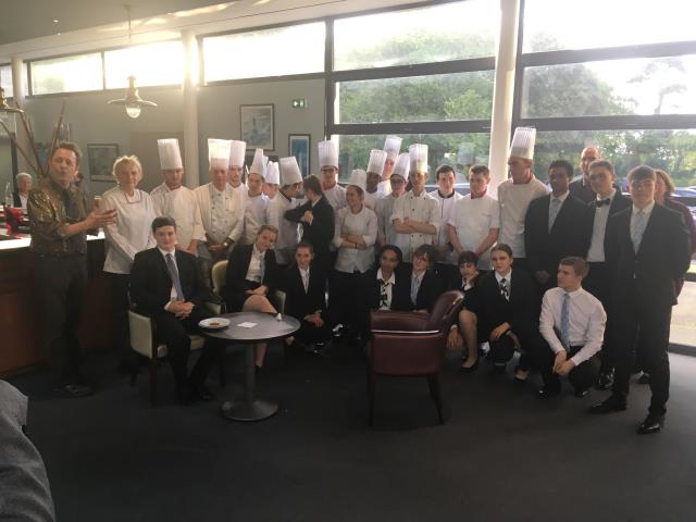 Les 1PRO, 1CAP, 2PRO 2 et 3 du lycée de Dinard et le Qautuor Yendo