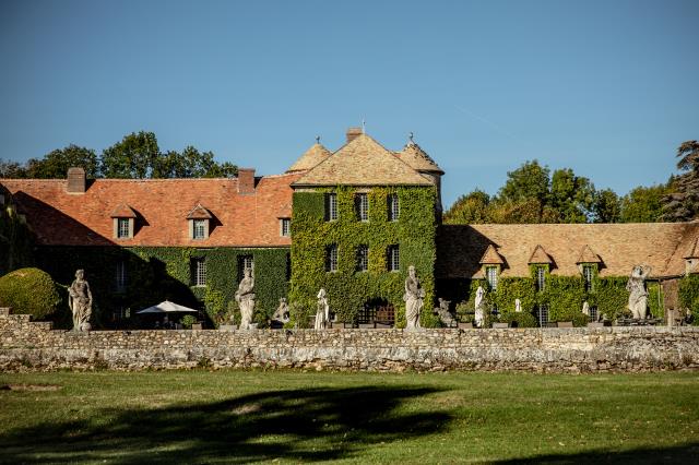 Le château de Villiers-le-Mahieu accueille la première adresse des Maisons de Campagne.