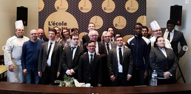 Remise de diplômes pour la classe Passerelle en présence de Valérie Judel, Pierre Alexandre et Didier Chenet