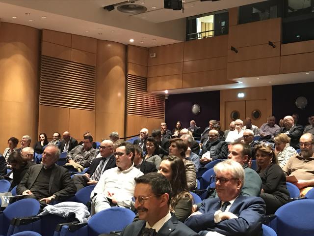 Une centaine de professionnels a participé aux Assises de la restauration commerciale organisée ce lundi à Paris.