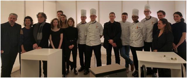 Les étudiants en design produit, design espace de l'école d'art ENSAAMA et en hôtellerie-restauration du Lycée hôtelier Guillaume Tirel