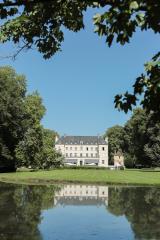 La Château de Saulon compte désormais 24 chambres, 8 dans son pavillon et 10 autres dans la grange...