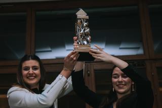 Le jury n'a pu départager, parmi les dix derniers finalistes, Anna Dorsival (LTH Lyon-Dardilly) et Serena Chevallay (Institut P. Bocuse-Ecully)