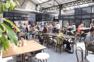 La Commune, mi-lieu culturel mi-food-hall, permet de tester son concept.