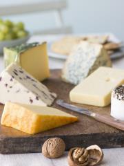 Si vous servez le fromage au plateau, au guéridon ou au chariot, prévoyez la quantité qui sera...
