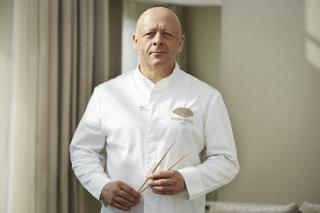 Thierry Marx, chef du Mandarin Oriental Paris, sera-t-il le premier cuisinier à entrer dans un...