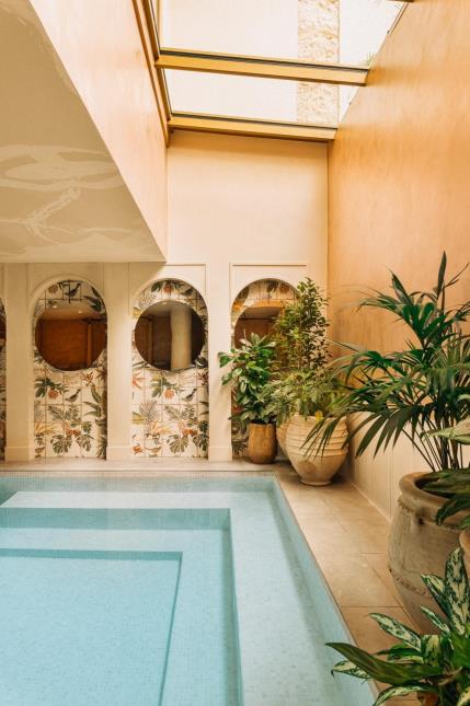 La piscine de l'hôtel Bloom House. 