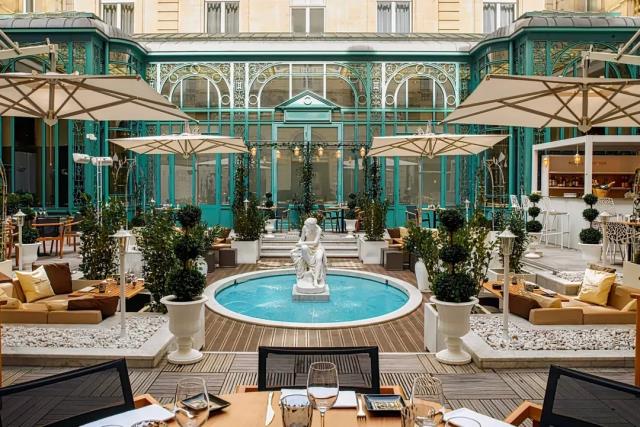 L'une des transactions marquantes du marché parisien en 2023 : le Westin Paris Vendome a été repris par Dubai Holding, qui en a acquis la pleine propriété en rachetant, pour 650 M€, la participation de Henderson Park.