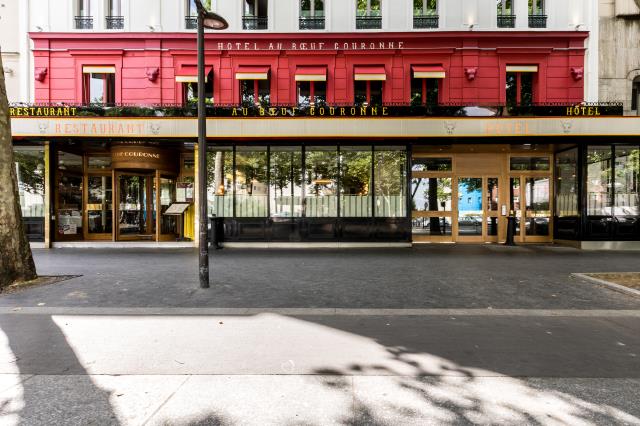 Devanture de l'hôtel restaurant Au Boeuf Couronné, Paris XIXe