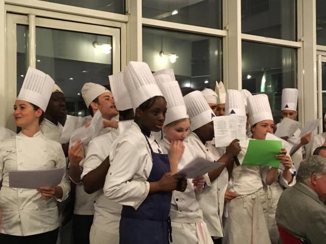 les TBPH3A et TBPH3C du lycée René Aufray lors de la soirée Méxiquaine