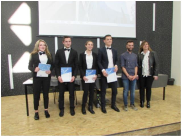 Arielle, Dimitri, Adeline, et clément, élèves de bac pro cuisine et service en stage à Toledo en Espagne