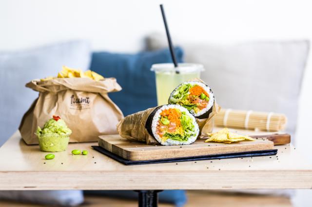 Fuumi a revu et corrigé le concept californien de sushi-burrito.