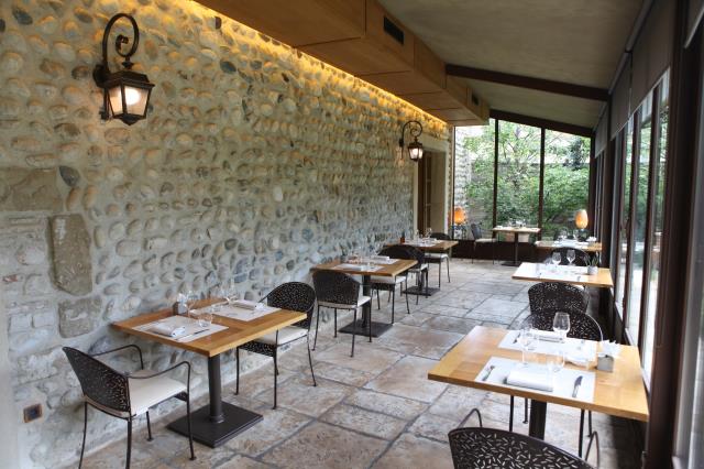 Aménagé dans la véranda, l'Espace gourmand (Bib 2017) va gagner un espace bar et une entrée différente du restaurant étoilé.