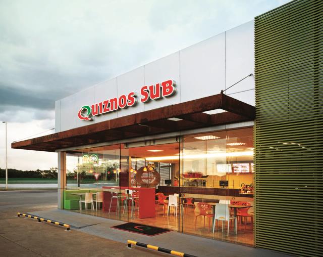 Quiznos prévoit 150 points de vente dans l'Hexagone.