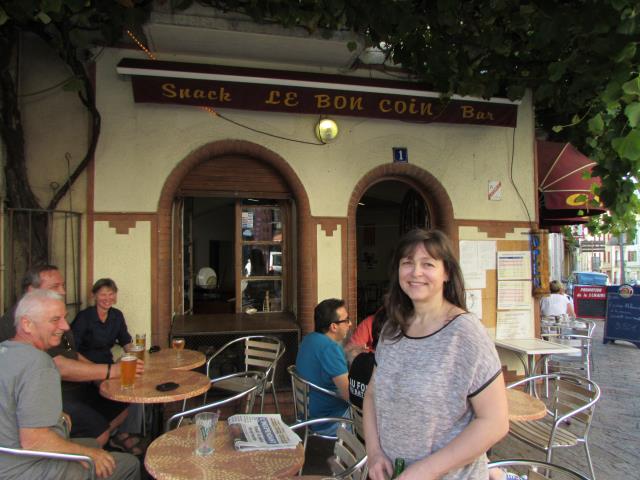 Tatiana Marin à la terrasse de son « bon coin »